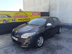 Cinza Usado 2009 Renault Mégane III | € 6.999 (Preço justo)