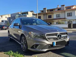 Cinzento Usado 2015 Mercedes CLA180 Sedan | € 14.650 (Bom preço)