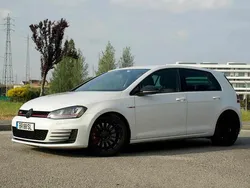 Branco Usado 2013 VW Golf VII Citadino | € 22.900 (Preço justo)