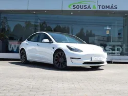 Branco Usado 2022 Tesla Model 3 Sedan | € 28.900 (Bom preço)