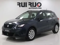 Cinza Usado 2023 Seat Arona Style SUV | € 16.900 (Preço justo)