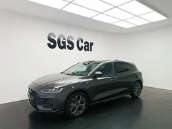 Cinza Usado 2023 Ford Focus ST-Line | € 21.600 (Preço justo)