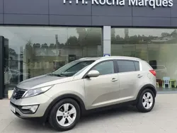 Castanho Usado 2012 Kia Sportage SUV | € 11.500 (Preço justo)