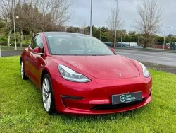 Vermelho Usado 2019 Tesla Model 3 Sedan | € 24.900 (Bom preço)