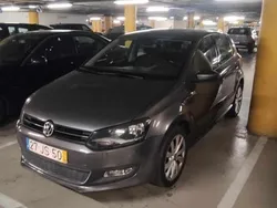 Cinzento Usado 2010 VW Polo Citadino | € 6.500 (Preço justo)