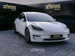Branco Usado 2019 Tesla Model 3 Standard Range Sedan | € 22.890 (Preço elevado)