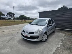 Cinzento Usado 2007 Renault Clio II | € 5.750 (Preço justo)