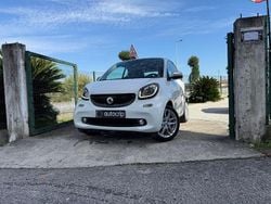 Branco Usado 2016 Smart ForTwo Coupé Passion Coupé | € 12.150 (Bom preço)