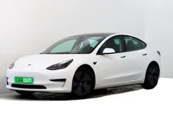 Branco Usado 2021 Tesla Model 3 Sedan | € 27.500 (Preço justo)
