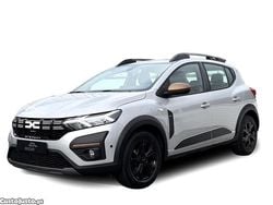Cinza Usado 2023 Dacia Sandero Stepway Sedan | € 17.490 (Preço justo)