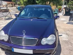 Mercedes 220