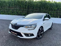 Branco Usado 2017 Renault Mégane IV LIMITED | € 15.990 (Preço elevado)