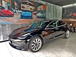 Preto Usado 2020 Tesla Model 3 Standard Range Plus Sedan | € 24.500 (Preço justo)