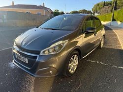Cinza Usado 2016 Peugeot 208 Active Citadino | € 8.850 (Super Preço)
