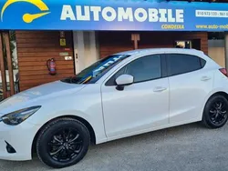 Branco Usado 2016 Mazda 2 | € 10.950