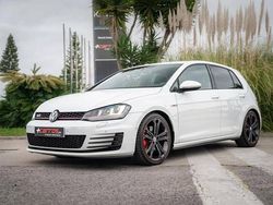 Branco Usado 2014 VW Golf VII Edition Citadino | € 21.900 (Preço justo)