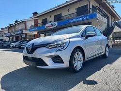 Cinza Usado 2021 Renault Clio V Intens | € 16.490 (Preço justo)