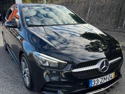 Usado 2019 Mercedes B180 AMG line Monovolume | € 21.900 (Preço justo)