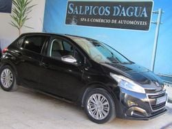 Preto Usado 2017 Peugeot 208 Style Citadino | € 8.480 (Bom preço)