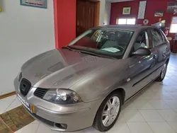 Cinzento Usado 2006 Seat Ibiza | € 3.499 (Preço justo)