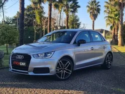 Cinzento Usado 2016 Audi A1 Sportback Sport Citadino | € 15.500 (Preço justo)