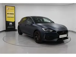 Azul Usado 2023 Cupra Leon VZ | € 43.980