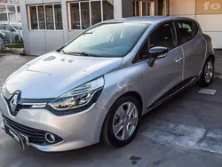 Cinzento Usado 2015 Renault Clio IV LIMITED | € 10.250 (Preço justo)