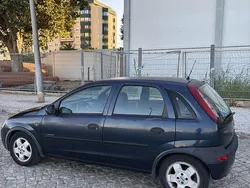 Usado 2001 Opel Corsa Sedan | € 1.500 (Super Preço)