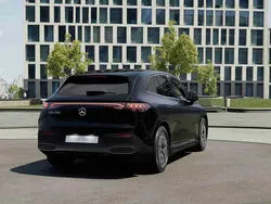 Preto Novo 2025 Mercedes EQE300 SUV | € 89.900 (Preço elevado)