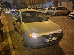 Usado 2000 Opel Corsa Sedan | € 1.000
