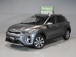 Cinza Usado 2025 Kia Stonic SUV | € 17.990 (Preço justo)
