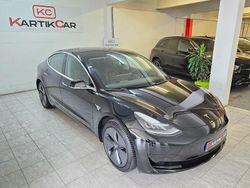 Preto Usado 2020 Tesla Model 3 Standard Range Sedan | € 21.999 (Preço justo)