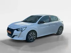 Branco Usado 2023 Peugeot 208 Active Citadino | € 15.750 (Preço justo)