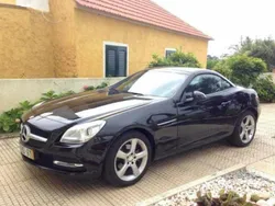 Preto Usado 2011 Mercedes SLK200 Cabrios | € 22.500