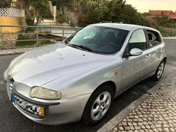 Usado 2002 Alfa Romeo 147 Citadino | € 2.100