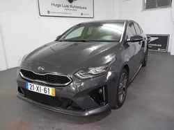 Cinzento Usado 2019 Kia Ceed Carrinha | € 15.990 (Preço elevado)