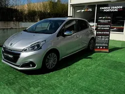 Cinza Usado 2016 Peugeot 208 Style Citadino | € 8.890 (Preço justo)
