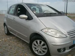 Cinza Usado 2005 Mercedes A150 Elegance Citadino | € 5.250