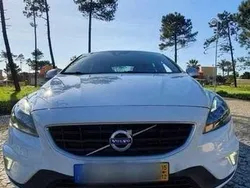 Usado 2015 Volvo V40 R-Design Carrinha | € 13.000 (Preço justo)