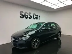 Preto Usado 2024 Mercedes B200 Monovolume | € 39.000