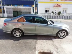 Cinzento Usado 2008 Mercedes C220 Sedan | € 10.500 (Bom preço)