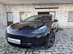 Preto Usado 2022 Tesla Model 3 Standard Range Sedan | € 27.500 (Preço justo)