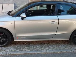 Cinzento Usado 2012 Audi A1 Sportback Citadino | € 9.999 (Bom preço)