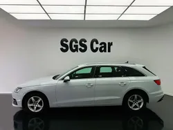 Branco Usado 2021 Audi A4 Sedan | € 31.900 (Preço elevado)