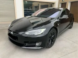 Usado 2017 Tesla Model S Sedan | € 21.000 (Preço justo)