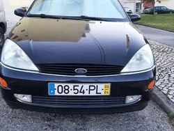 Usado 2000 Ford Focus Ghia Sedan | € 2.200 (Preço justo)