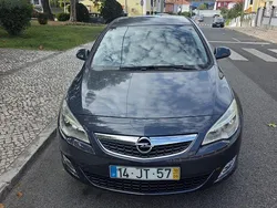 Usado 2010 Opel Astra Sedan | € 5.790 (Preço justo)