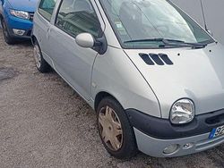 Usado 2003 Renault Twingo Citadino | € 1.300