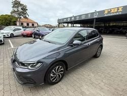 Cinzento Usado 2022 VW Polo Citadino | € 18.900 (Preço elevado)