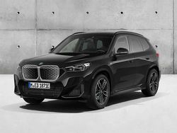 Preto sapphire metalizada Novo 2025 BMW iX1 Comfort Edition SUV | € 60.575 (Preço justo)